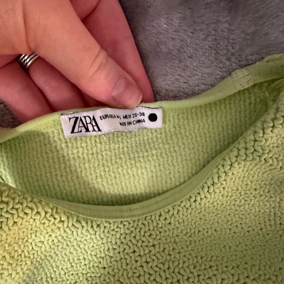 Zara Tanktop - Picture 2 of 2